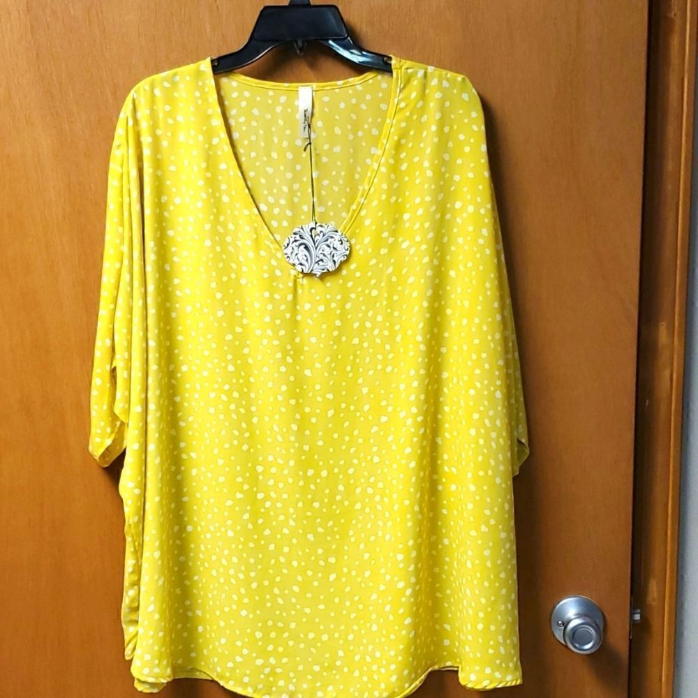 Twenty ten blouse,nwt,size med 